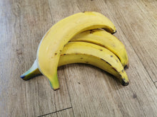 Load image into Gallery viewer, Yellow Plantain (1kg/ 3/4 Plantains)